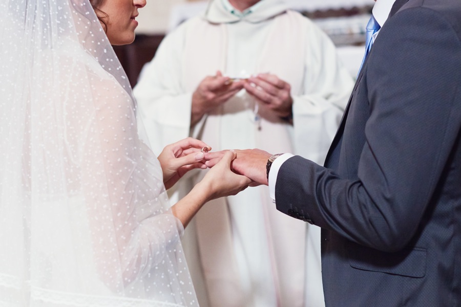 Mariage à l'abbaye Ste Eusèbe en Luberon - Camille + Sébastien - Blog Mariage Madame C Mariage à l'abbaye Ste Eusèbe en Luberon - Camille + Sébastien - Blog Mariage Madame C