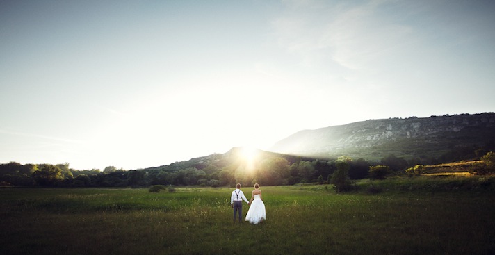 ©Xavier Navarro - mariage - Var - Auberge des Adrets - leblogdemadamec.fr #17 Mariage pastel en Provence - Maria + Stéphane - Blog Mariage Madame C