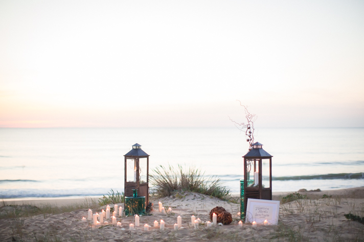 Mariage en bleu en bord de mer // Crédits - Veronique Lorre et Bubblerock D'amour et d'eau Fraîche - Mariage à la plage - Blog Mariage Madame C