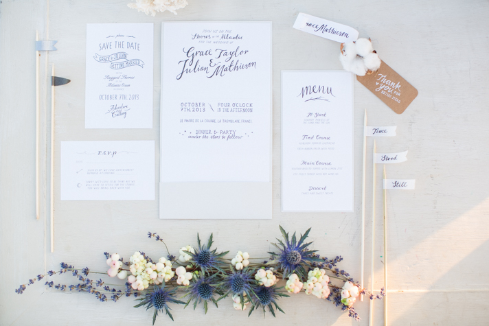 Mariage en bleu en bord de mer // Crédits - Veronique Lorre et Bubblerock D'amour et d'eau Fraîche - Mariage à la plage - Blog Mariage Madame C