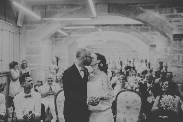 mariage-languedoc-en-petit-comite-maison-sebastien-boudot-blog-mariage-madame-c Mariage intime dans l'Hérault - Céline + Sébastien - Blog Mariage Madame C