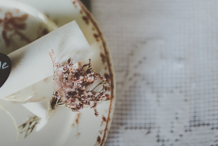 mariage-languedoc-en-petit-comite-maison-sebastien-boudot-blog-mariage-madame-c Mariage intime dans l'Hérault - Céline + Sébastien - Blog Mariage Madame C