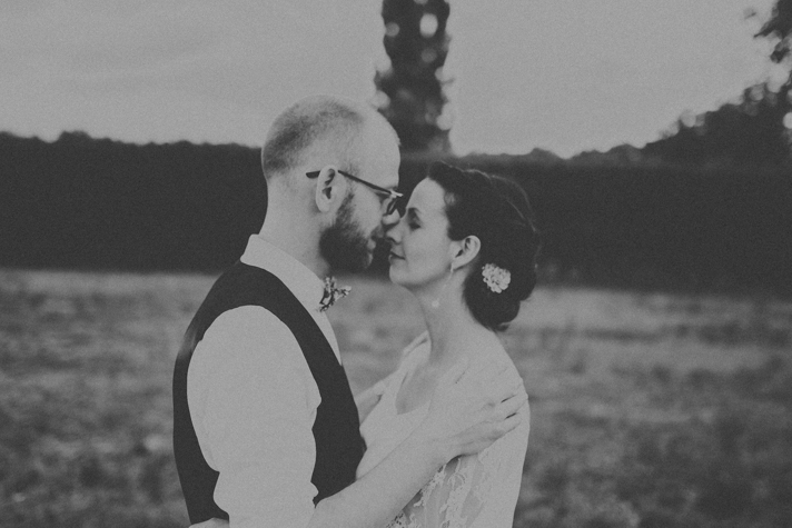 mariage-languedoc-en-petit-comite-maison-sebastien-boudot-blog-mariage-madame-c Mariage intime dans l'Hérault - Céline + Sébastien - Blog Mariage Madame C