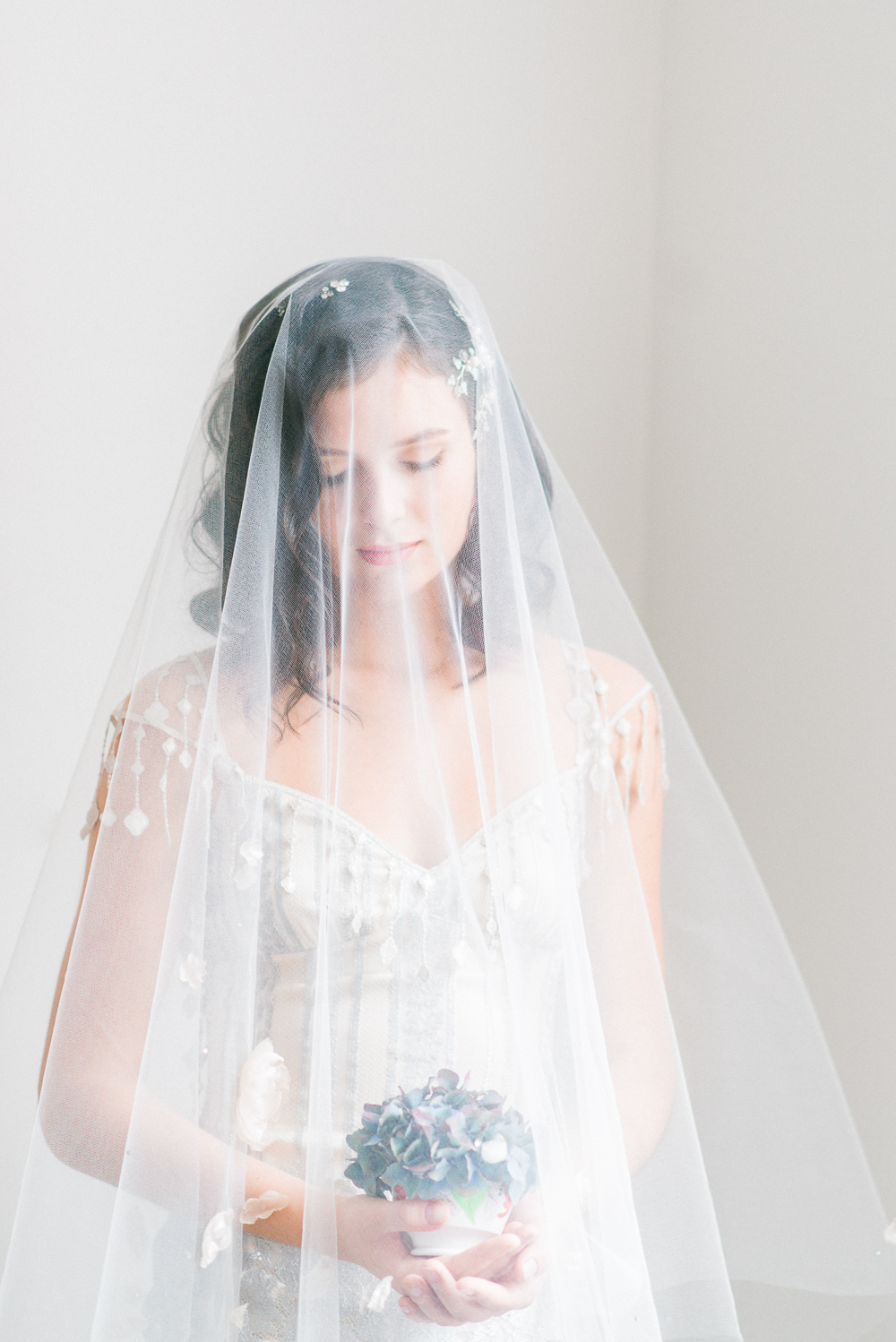 Claire Pettibone, créatrice de robes de mariée // Crédit - Céline Chhuon