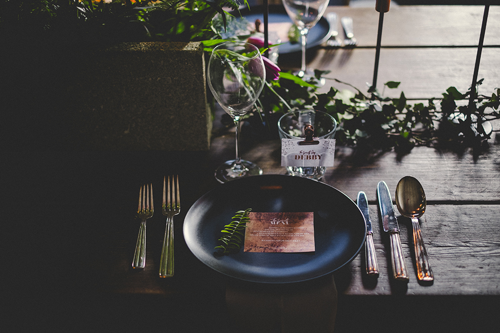 La mariée aux mains d'argent - Blog Mariage Madame C Shooting d'inspiration mariage industriel - MC2 Mon Amour - La Femme Gribouillage - Le Blog de Madame C.13