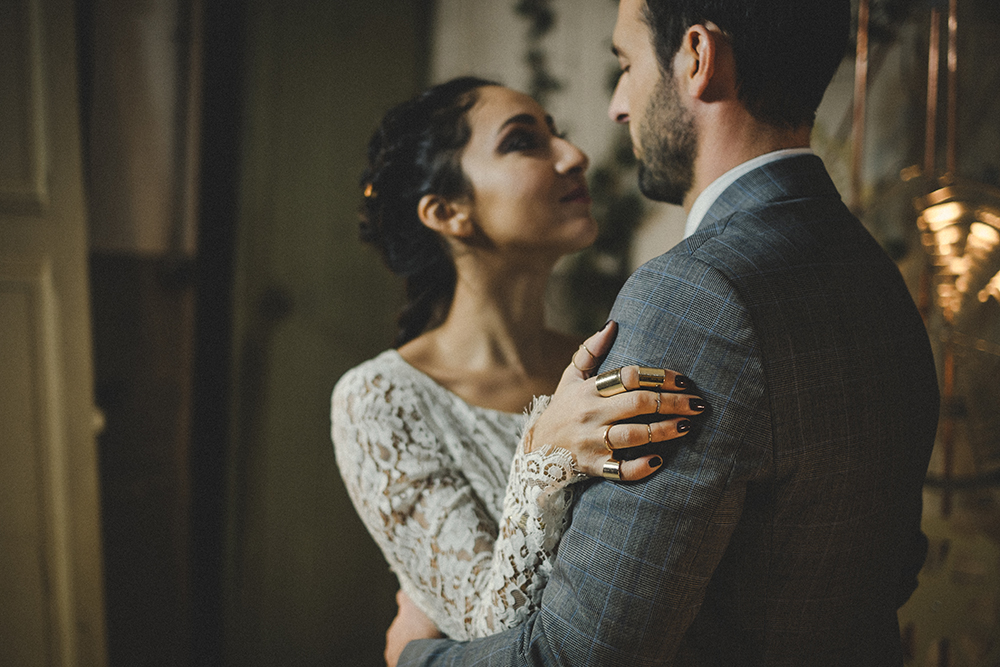 La mariée aux mains d'argent - Blog Mariage Madame C Shooting d'inspiration mariage industriel - MC2 Mon Amour - La Femme Gribouillage - Le Blog de Madame C.17