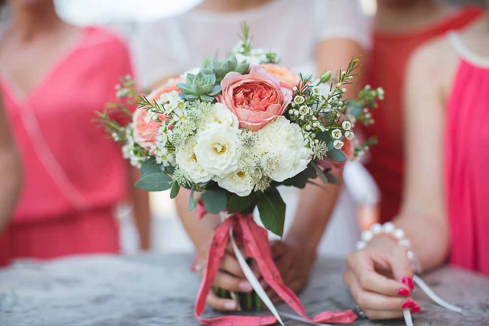 Mariage corail au Domaine de Valmont - Ligia + Clément - Blog Mariage Madame C
