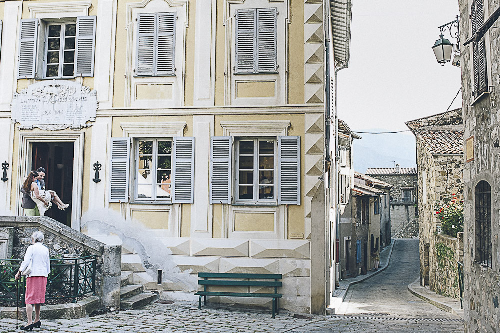 Un mariage dans l'arrière-pays niçois - Margot + Laurent - Blog Mariage Madame C Un mariage dans l'arrière-pays niçois - Margot + Laurent - Blog Mariage Madame C