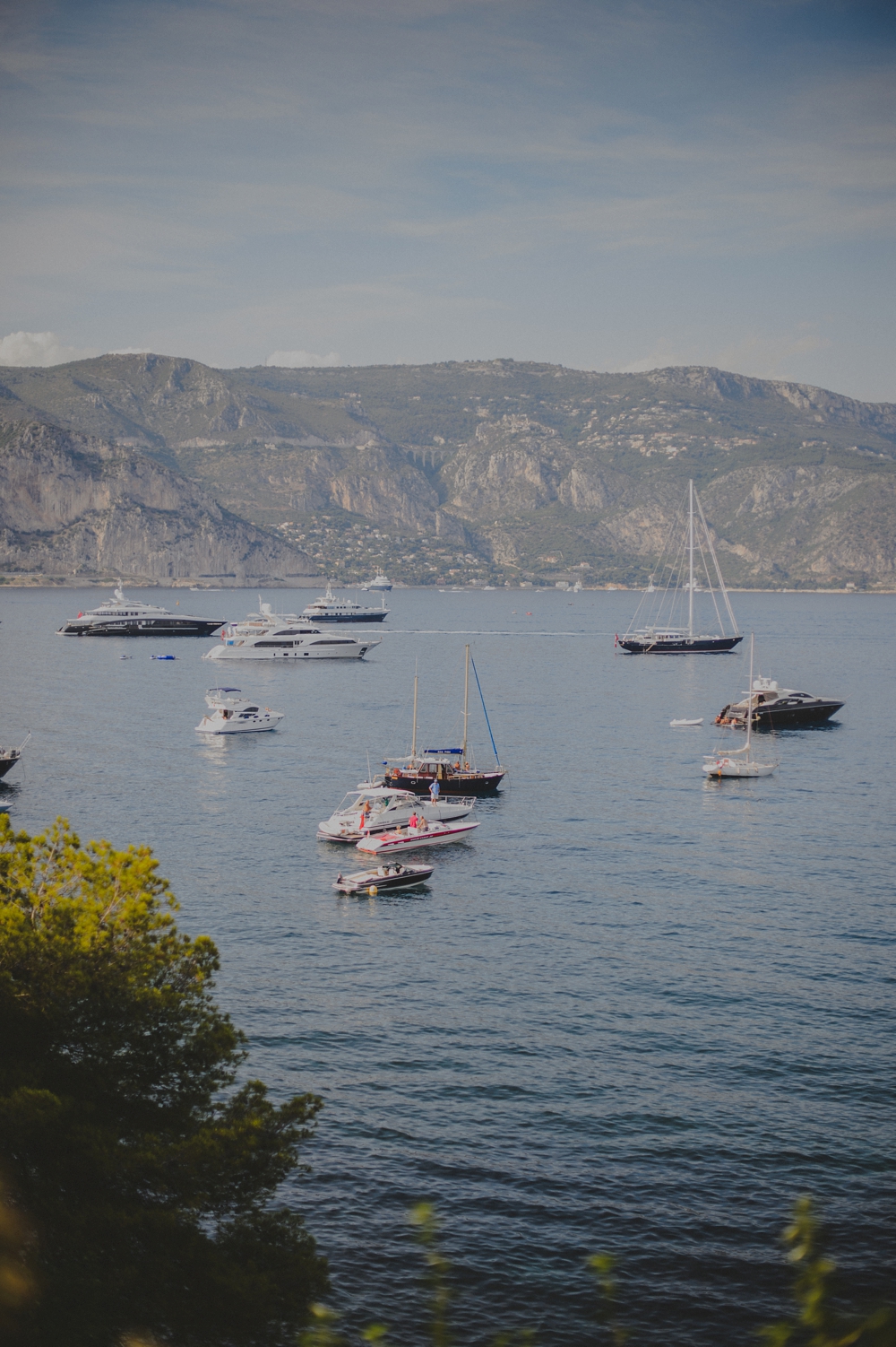 Mariage sur une plage privée à Saint Jean de Cap Ferrat - Caroline + Baptiste - Blog Mariage Madame C Mariage sur une plage privée à Saint Jean de Cap Ferrat - Caroline + Baptiste - Blog Mariage Madame C