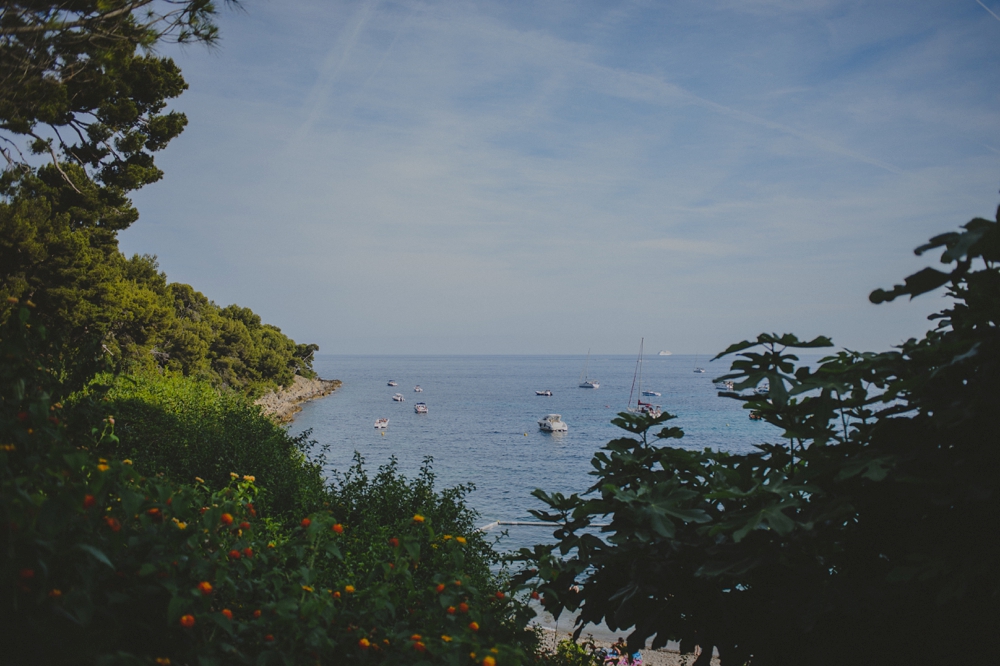 Mariage sur une plage privée à Saint Jean de Cap Ferrat - Caroline + Baptiste - Blog Mariage Madame C Mariage sur une plage privée à Saint Jean de Cap Ferrat - Caroline + Baptiste - Blog Mariage Madame C