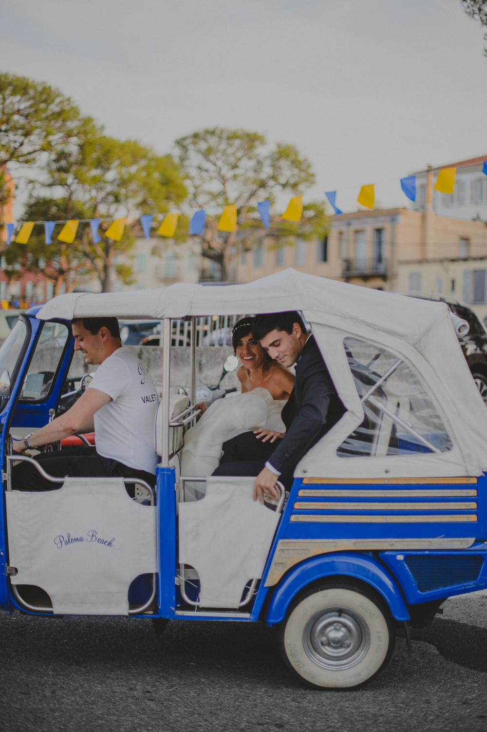 Mariage sur une plage privée à Saint Jean de Cap Ferrat - Caroline + Baptiste - Blog Mariage Madame C Mariage sur une plage privée à Saint Jean de Cap Ferrat - Caroline + Baptiste - Blog Mariage Madame C