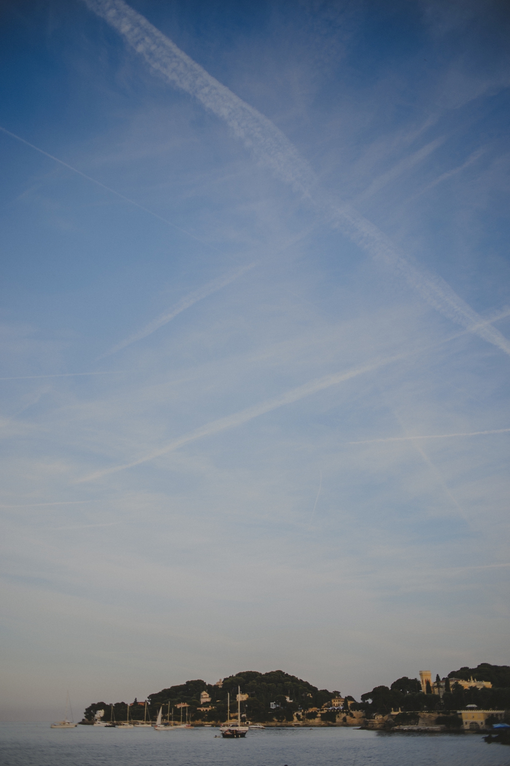 Mariage sur une plage privée à Saint Jean de Cap Ferrat - Caroline + Baptiste - Blog Mariage Madame C Mariage sur une plage privée à Saint Jean de Cap Ferrat - Caroline + Baptiste - Blog Mariage Madame C