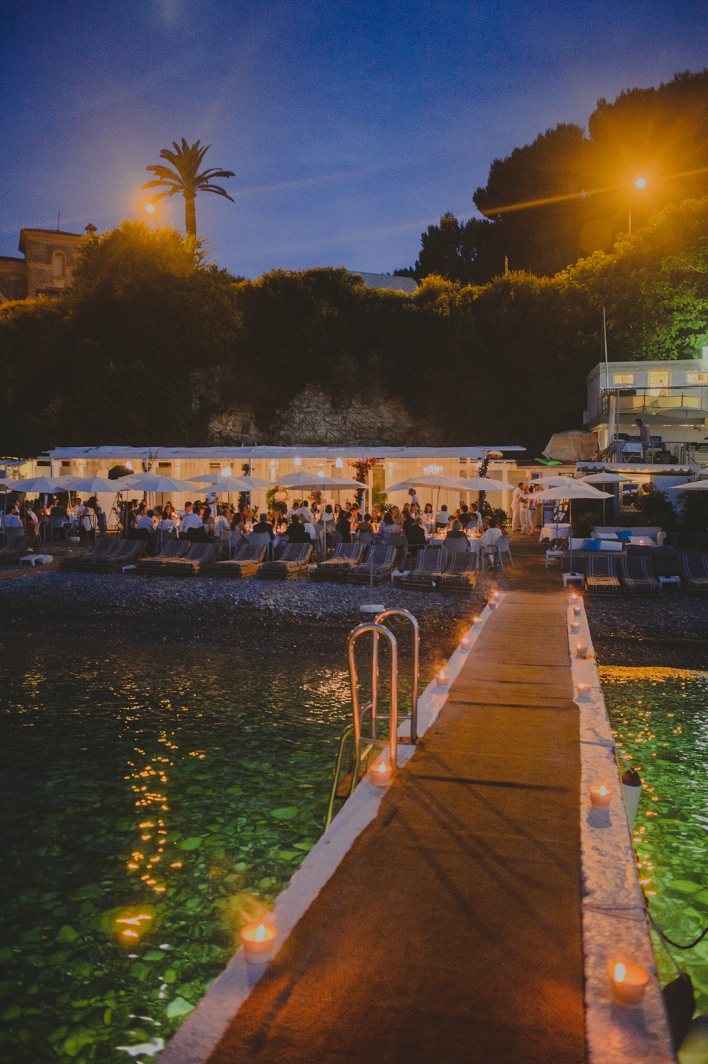 Mariage sur une plage privée à Saint Jean de Cap Ferrat - Caroline + Baptiste - Blog Mariage Madame C Mariage sur une plage privée à Saint Jean de Cap Ferrat - Caroline + Baptiste - Blog Mariage Madame C