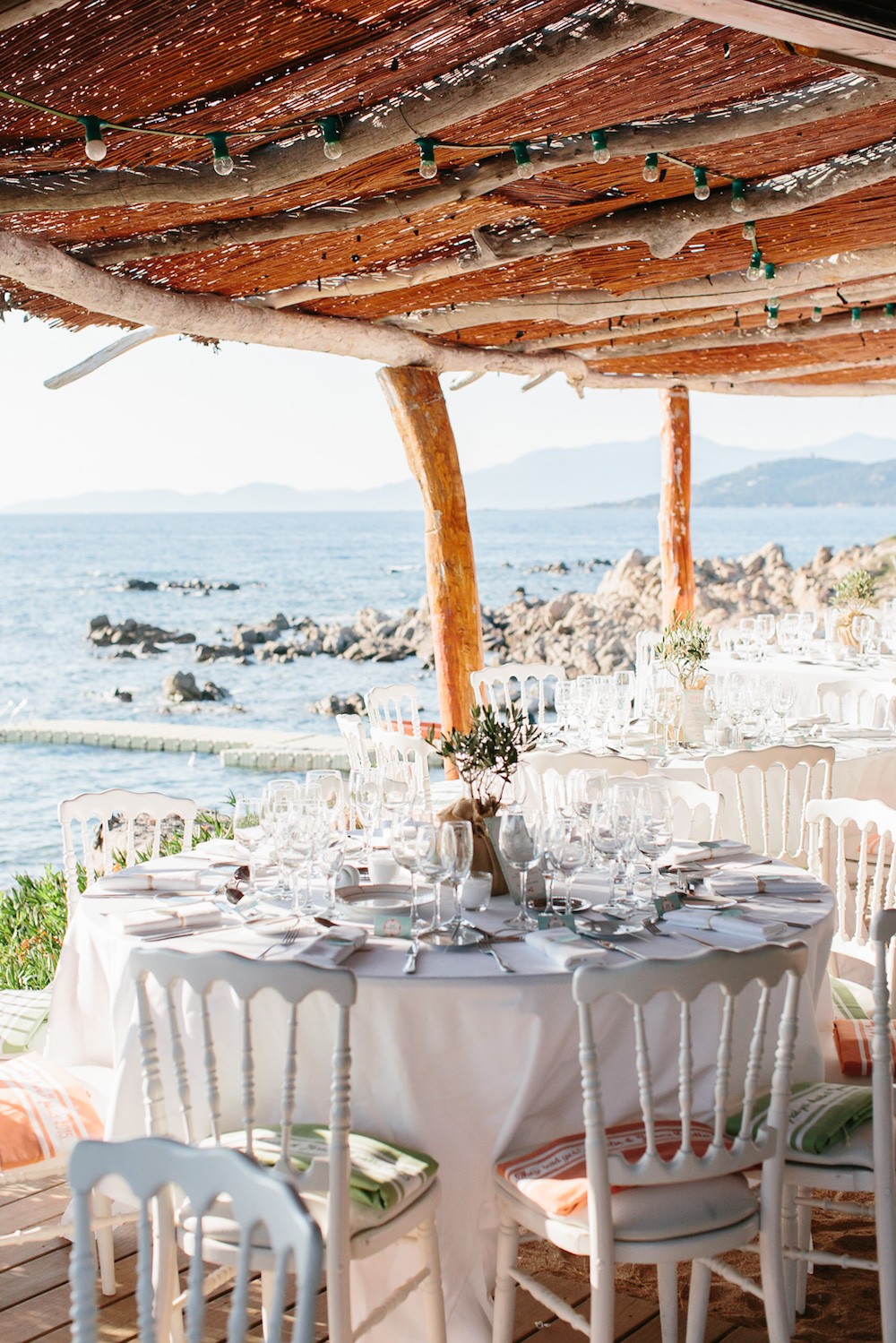 Mariage en Corse les pieds dans l'eau - Aurélie + Jérôme - Blog Mariage Madame C