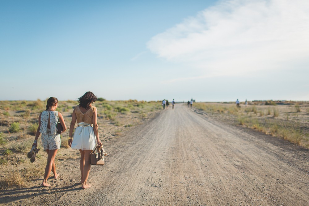 Des pieds nus au comptoir Saint-Hilaire - Virginie + Xavier - Blog Mariage Madame C