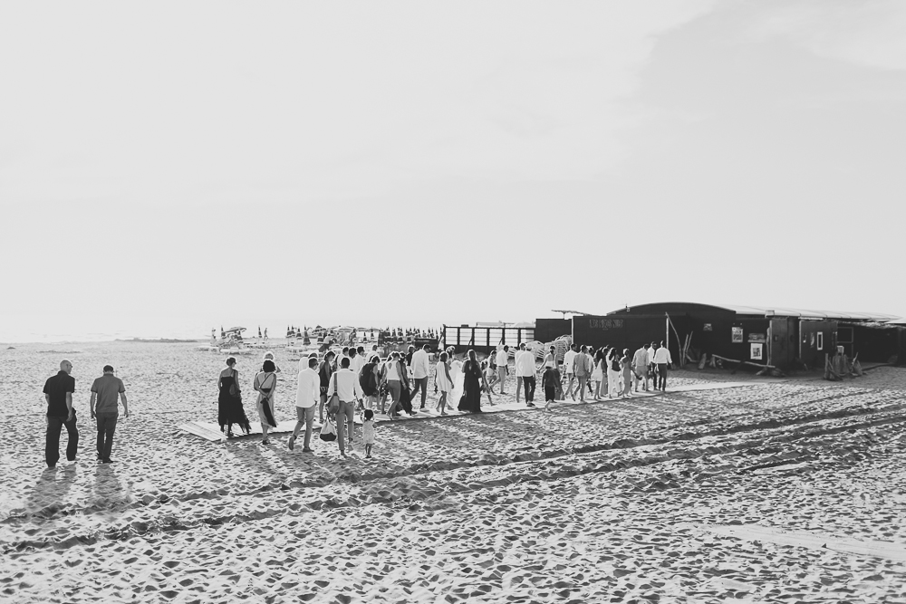 Des pieds nus au comptoir Saint-Hilaire - Virginie + Xavier - Blog Mariage Madame C