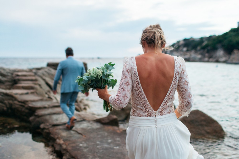 Mariage sur une crique privée en Corse - Blog Mariage Madame C Mariage sur une crique privée en Corse - Blog Mariage Madame C