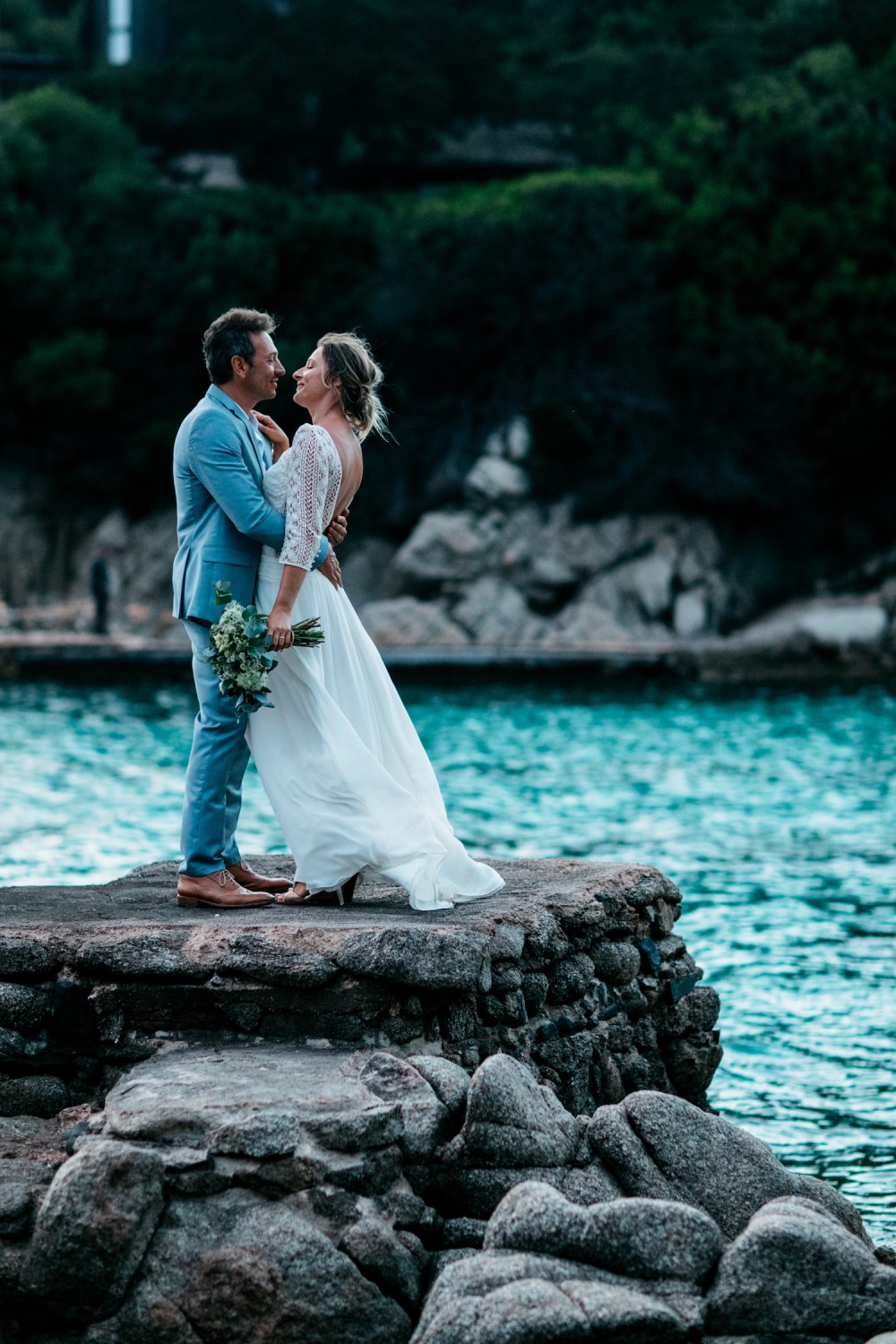 Un mariage sur une crique privée en Corse - Blog Mariage Madame C