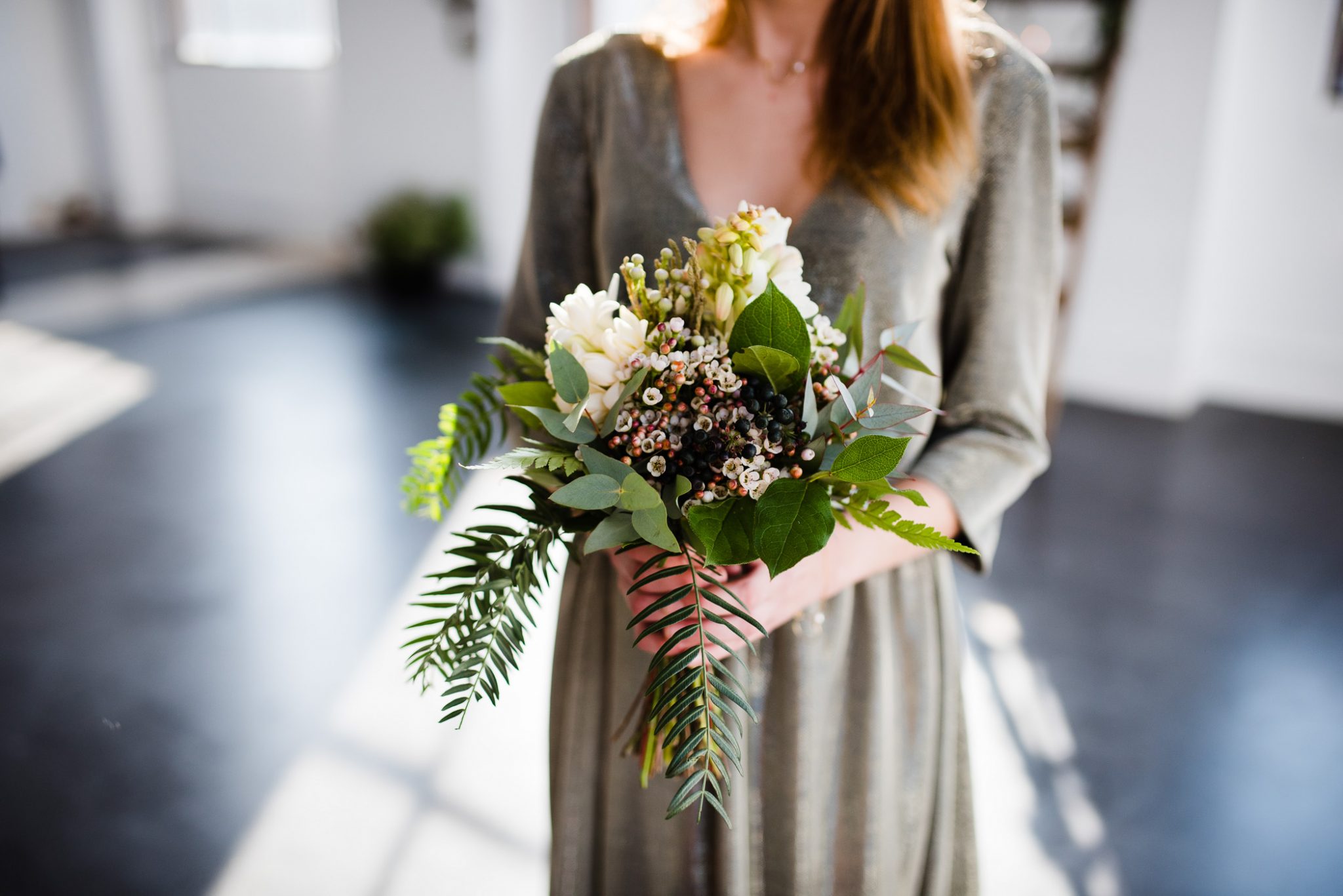 Minimalist Organic Industrial Elopement - Blog Mariage Madame C