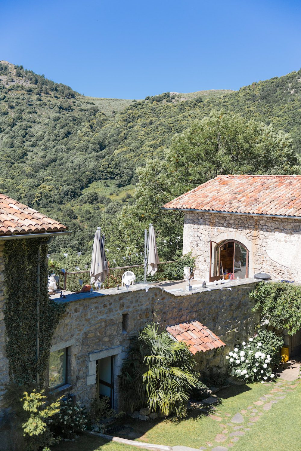 Un mariage dans les Cévennes au Mas Nouveau - Blog Mariage Madame C