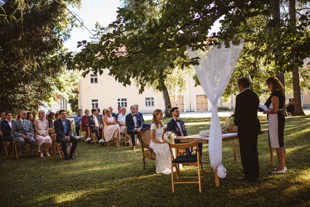 Un mariage intime en Slovénie - Katja + Matic - Blog Mariage Madame C