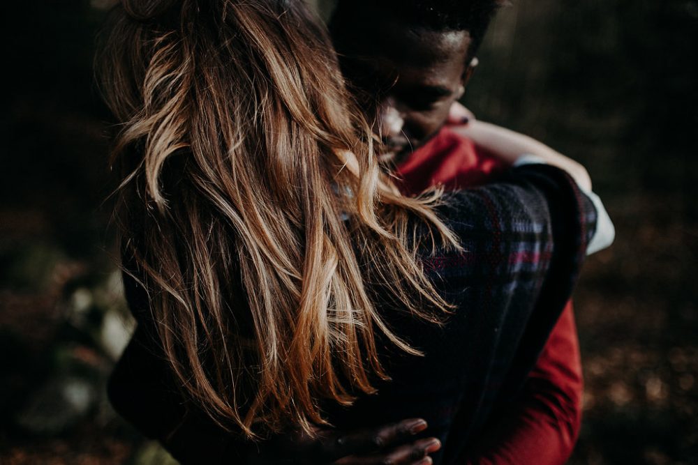 Une séance d'amoureux aux Carroz-d’Arâches - Clémence + Jean-Baptiste - Blog Mariage Madame C Une séance d'amoureux aux Carroz-d’Arâches - Clémence + Jean-Baptiste - Blog Mariage Madame C