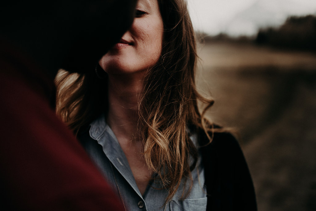 Une séance d'amoureux aux Carroz-d’Arâches - Clémence + Jean-Baptiste - Blog Mariage Madame C Une séance d'amoureux aux Carroz-d’Arâches - Clémence + Jean-Baptiste - Blog Mariage Madame C