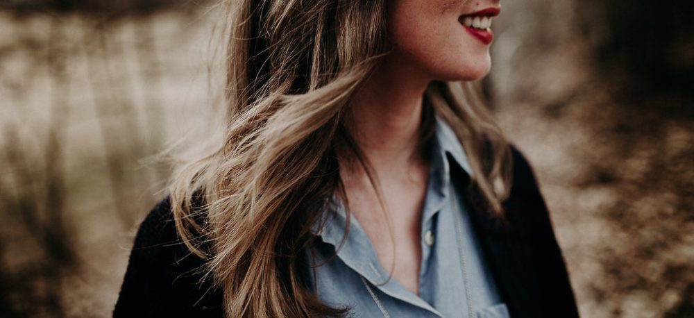 Une séance d'amoureux aux Carroz-d’Arâches - Clémence + Jean-Baptiste - Blog Mariage Madame C Une séance d'amoureux aux Carroz-d’Arâches - Clémence + Jean-Baptiste - Blog Mariage Madame C