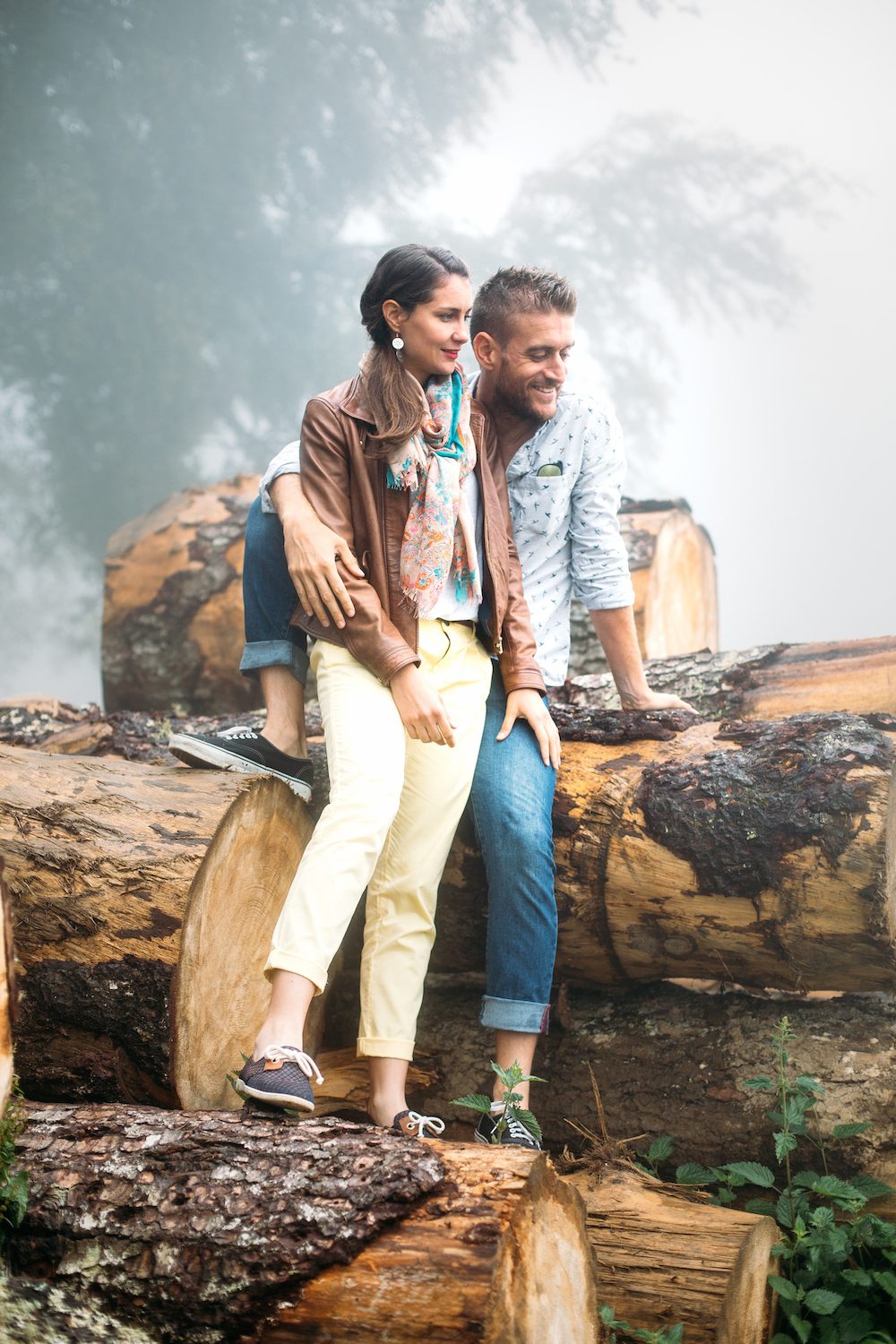 Une séance engagement dans la brume d'Ariège - Perrine et Etienne - Blog Mariage Madame C Une séance engagement dans la brume d'Ariège - Perrine et Etienne - Blog Mariage Madame C