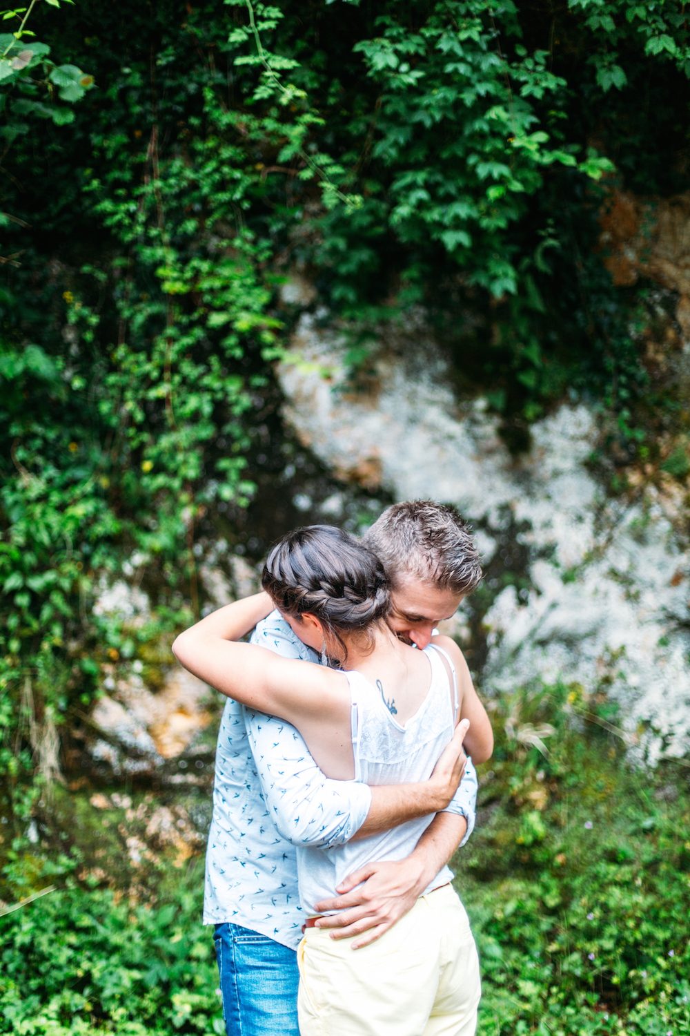 Une séance engagement dans la brume d'Ariège - Perrine et Etienne - Blog Mariage Madame C Une séance engagement dans la brume d'Ariège - Perrine et Etienne - Blog Mariage Madame C