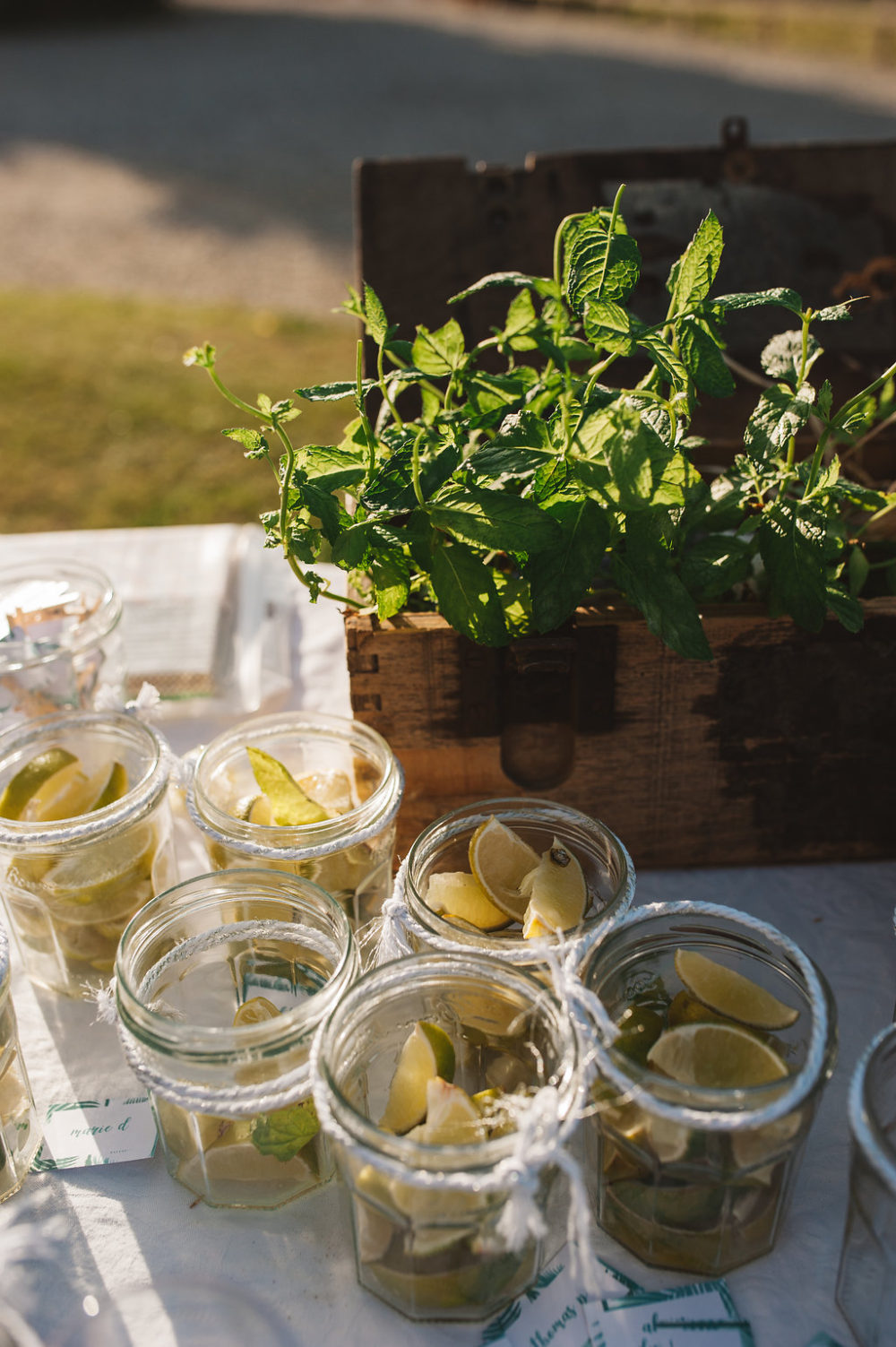 Un mariage sous la falaise - Alexandra + Nicolas - Blog Mariage Madame C