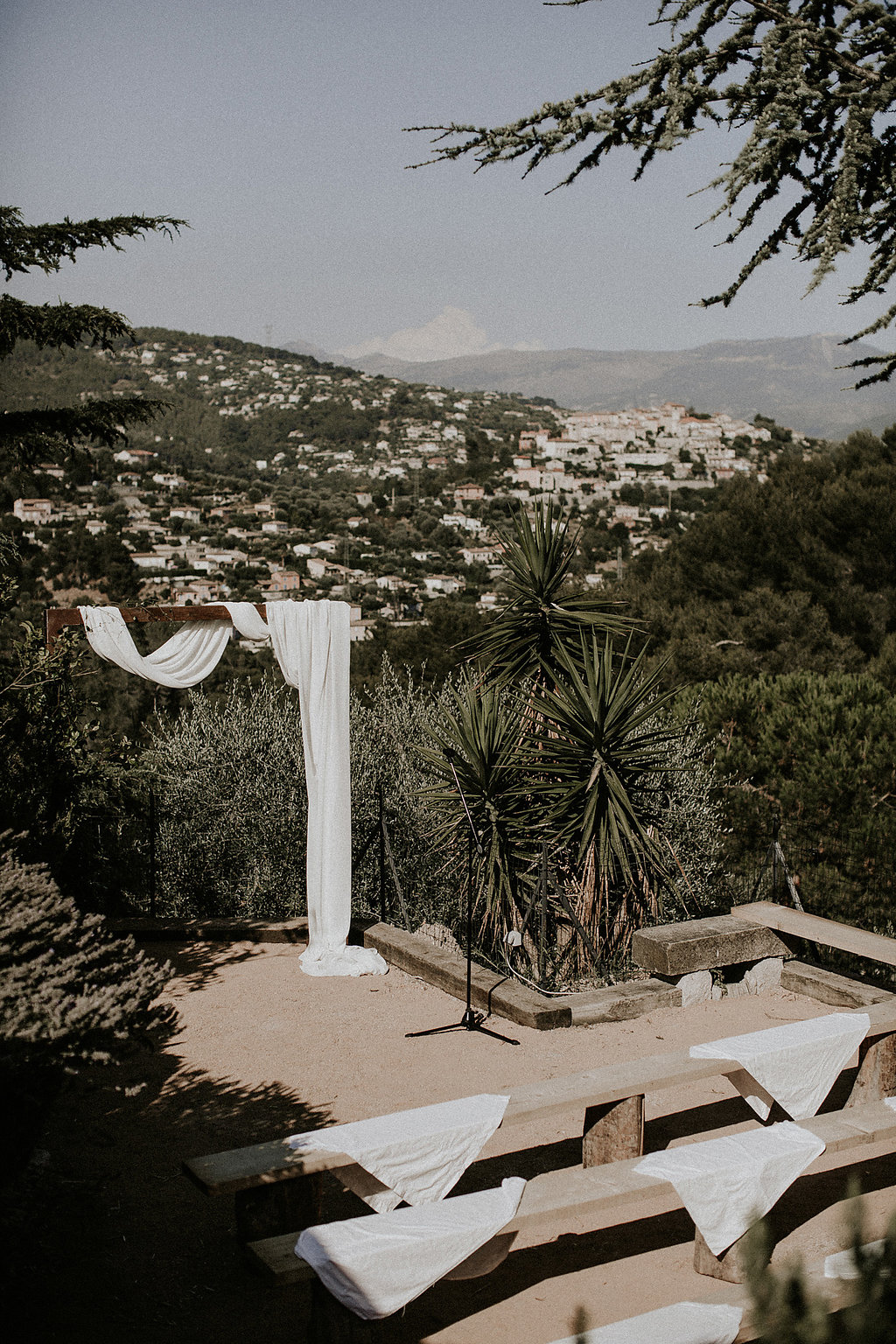 Un mariage intime sur les hauteurs de Nice - Amélie + Pierre - Blog Mariage Madame C Un mariage intime sur les hauteurs de Nice - Amélie + Pierre - Blog Mariage Madame C