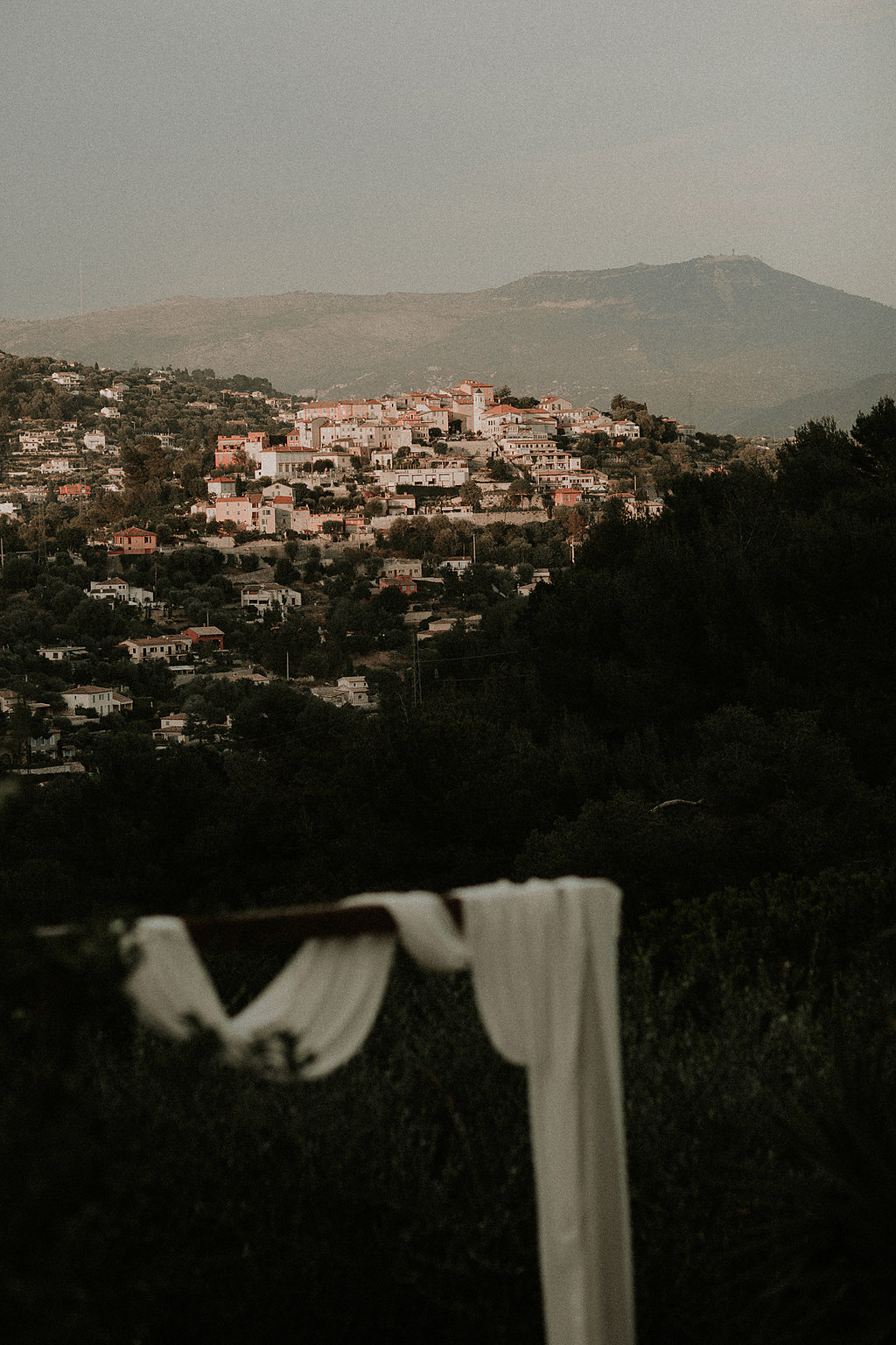 Un mariage intime sur les hauteurs de Nice - Amélie + Pierre - Blog Mariage Madame C Un mariage intime sur les hauteurs de Nice - Amélie + Pierre - Blog Mariage Madame C