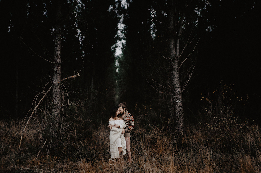 Une séance d'engagement en forêt - Jessica et Joris - Blog Mariage Madame C