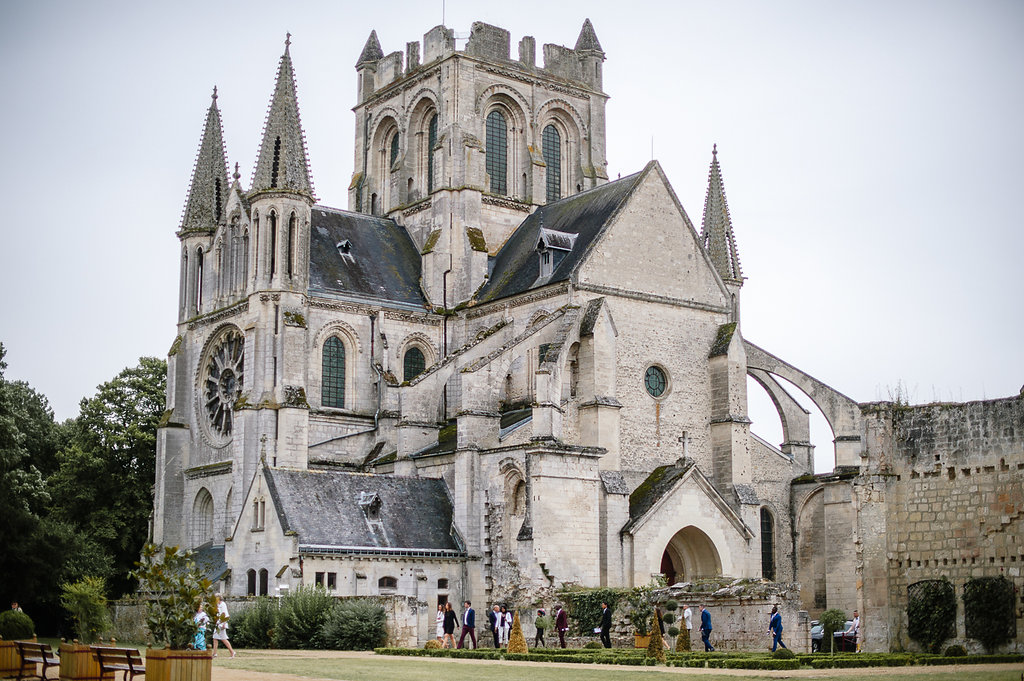 Un mariage dans l'Aisne à l'Abbaye de Longpont - Laura + Damien - Blog Mariage Madame C Un mariage dans l'Aisne à l'Abbaye de Longpont - Laura + Damien - Blog Mariage Madame C