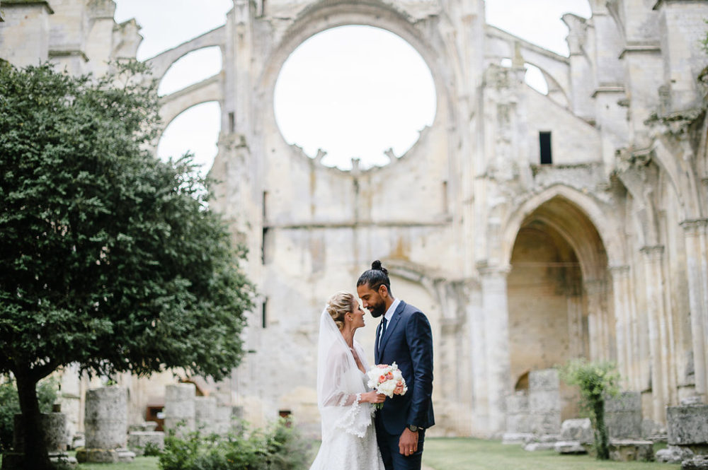Mariage à l'Abbaye de Longpont // Photos - Hé ! Capture
