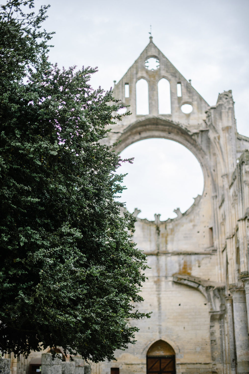Un mariage dans l'Aisne à l'Abbaye de Longpont - Laura + Damien - Blog Mariage Madame C Un mariage dans l'Aisne à l'Abbaye de Longpont - Laura + Damien - Blog Mariage Madame C