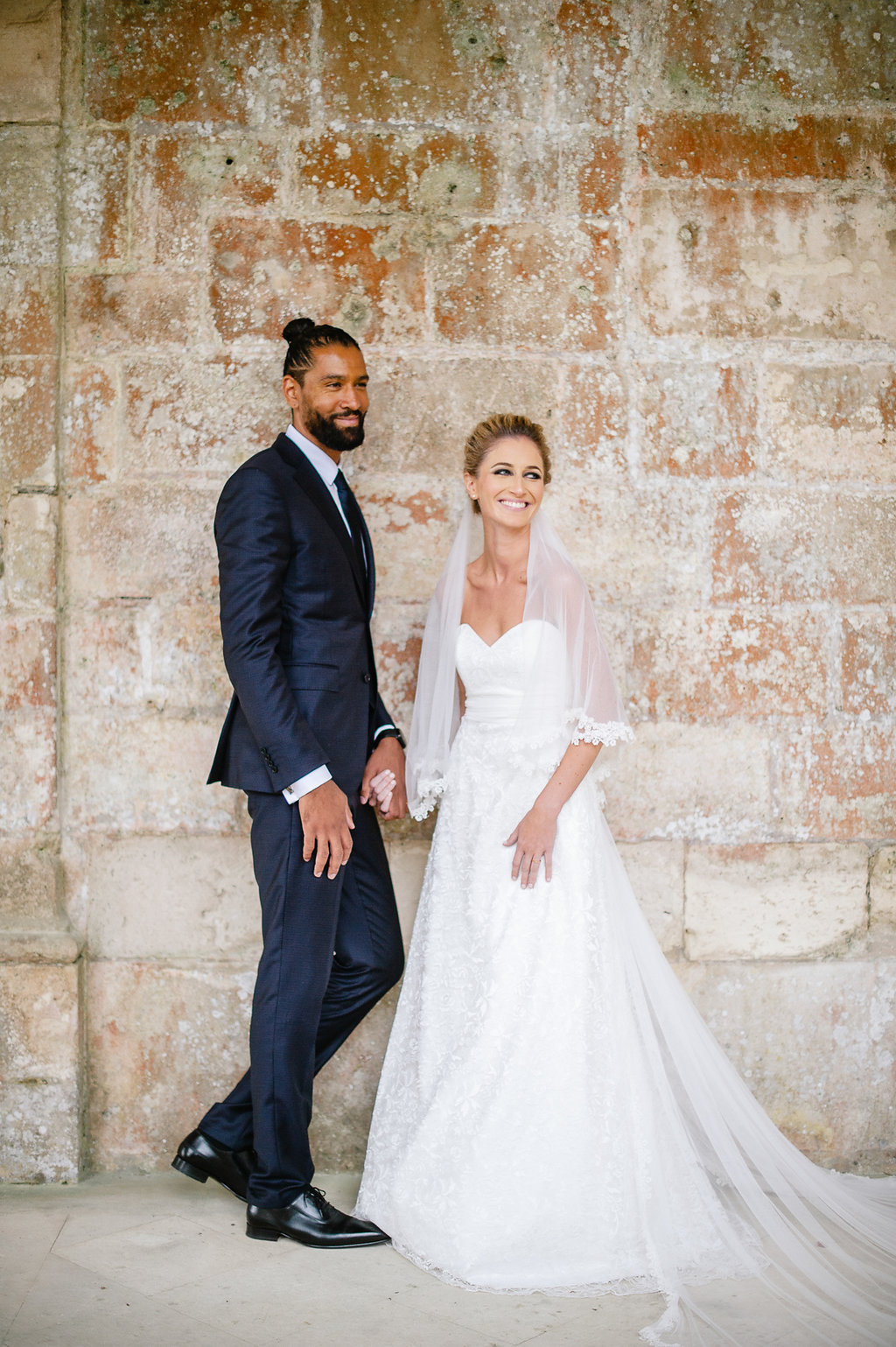 Un mariage dans l'Aisne à l'Abbaye de Longpont - Laura + Damien - Blog Mariage Madame C Mariage à l'Abbaye de Longpont // Photos - Hé ! Capture
