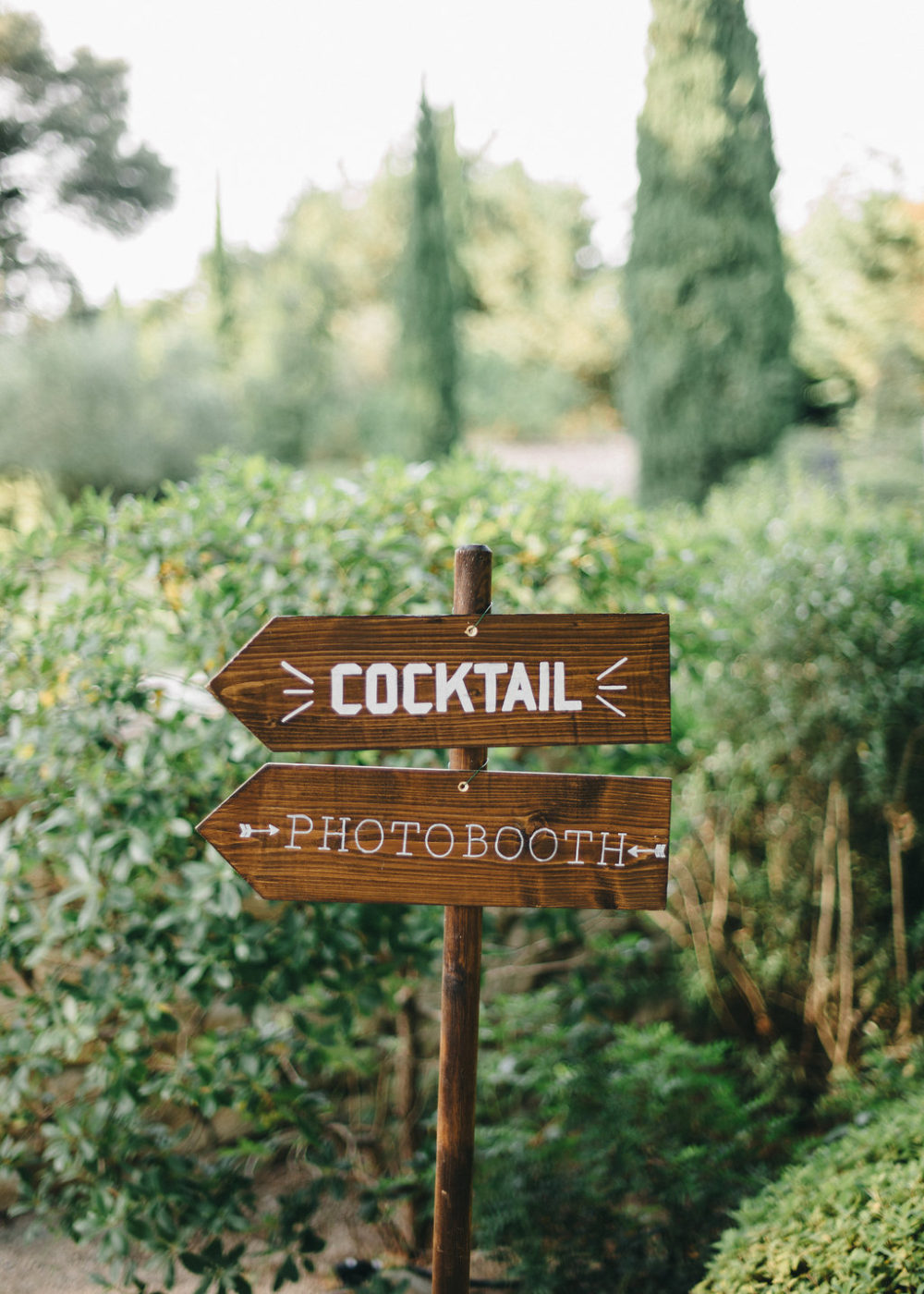 Mariage de Provence à la Tour Vaucros - Ambre + David - Blog Mariage Madame C