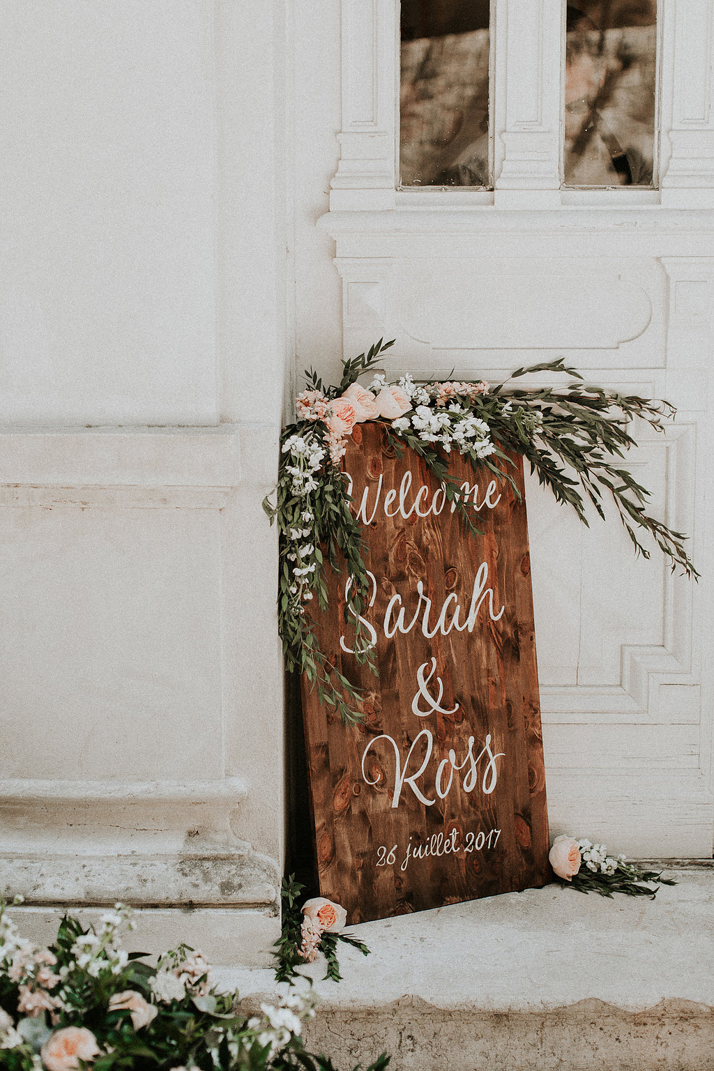 Mariage romantique au Château Saint Georges à Grasse - Sarah + Ross - Blog Mariage Madame C