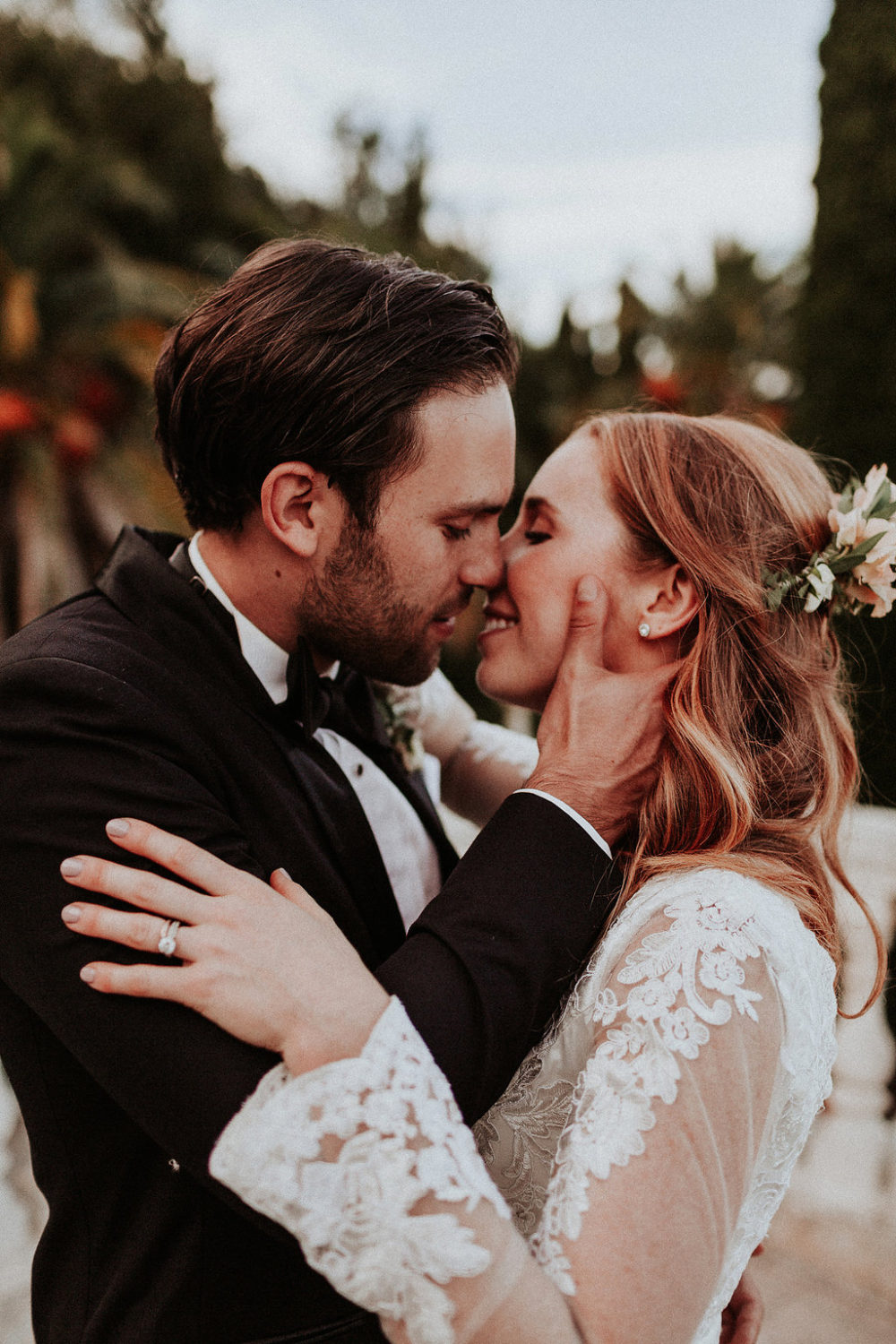 Mariage romantique au Château Saint Georges à Grasse - Sarah + Ross - Blog Mariage Madame C