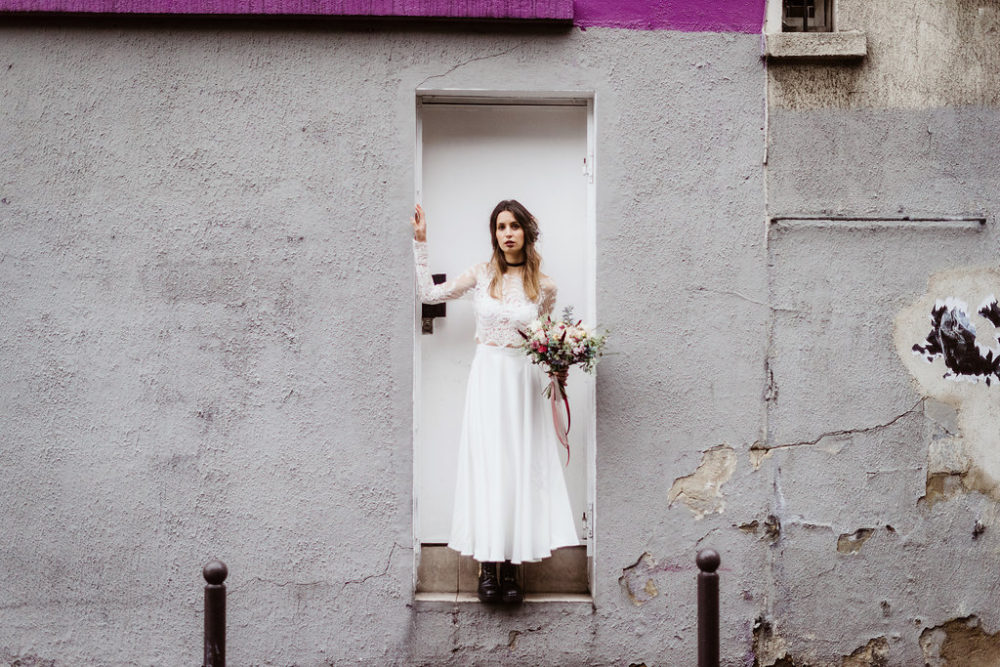 Bride in the street - Blog Mariage Madame C