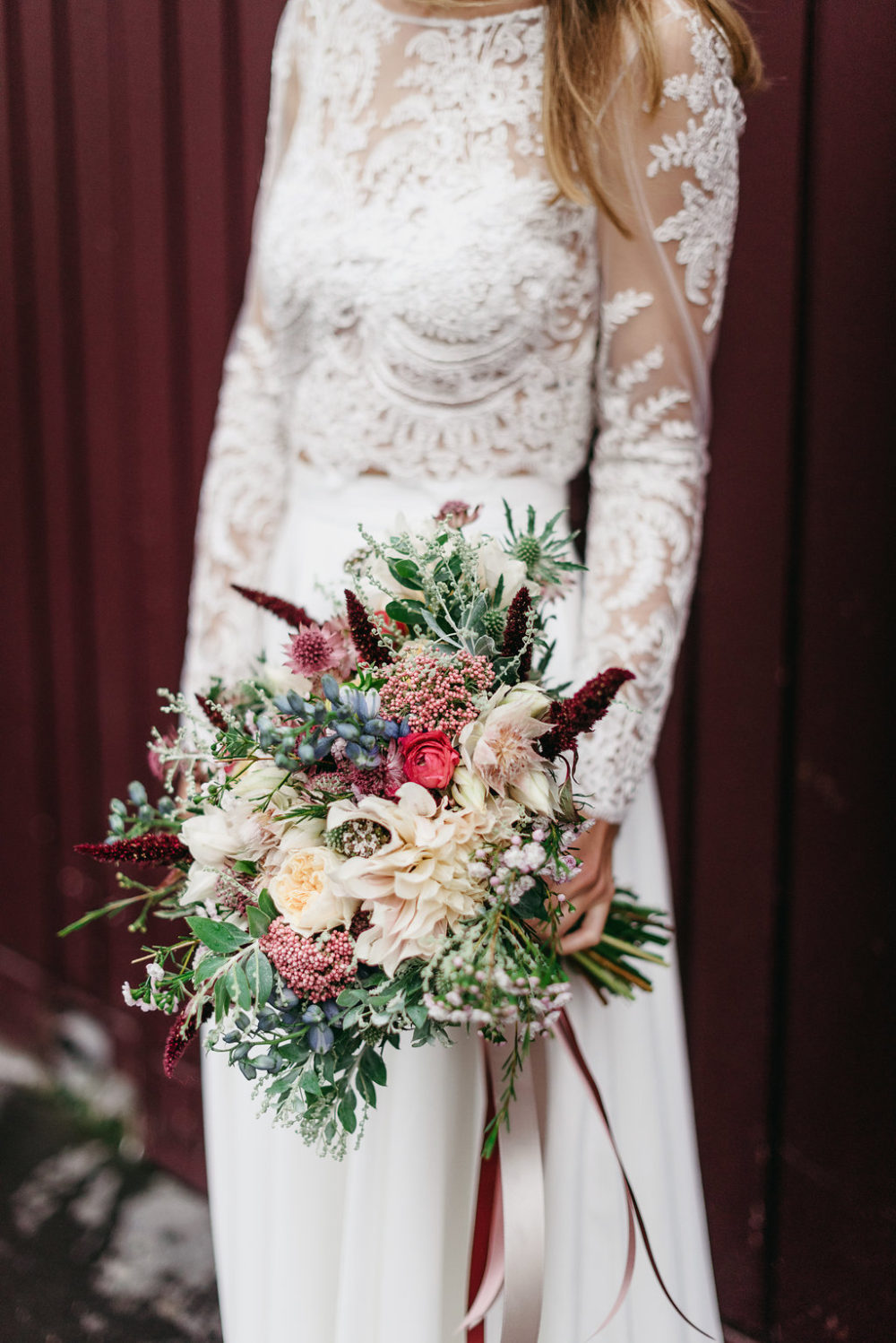 Bride in the street - Blog Mariage Madame C