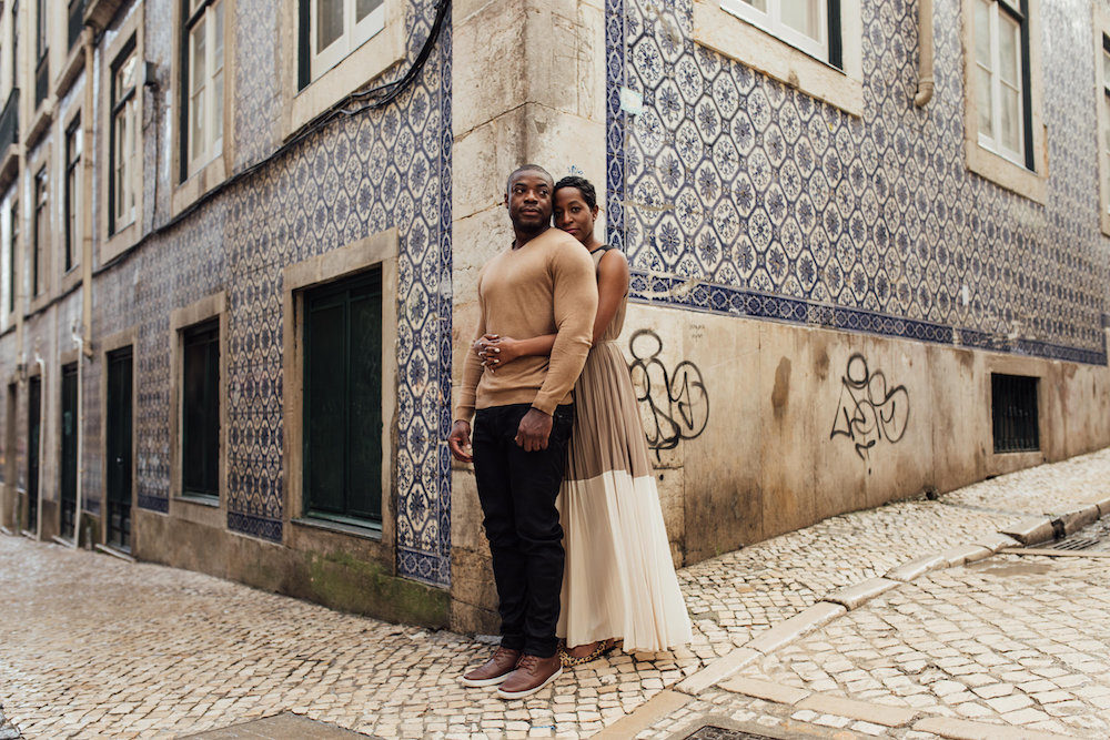 Une séance engagement à Lisbonne - Titilayo + Emmanuel - Blog Mariage Madame C Une séance engagement à Lisbonne - Titilayo + Emmanuel - Blog Mariage Madame C