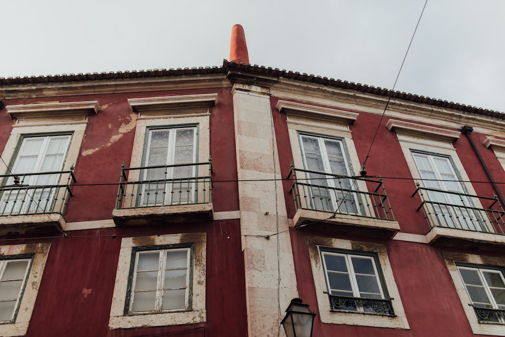 Une séance engagement à Lisbonne - Titilayo + Emmanuel - Blog Mariage Madame C Une séance engagement à Lisbonne - Titilayo + Emmanuel - Blog Mariage Madame C