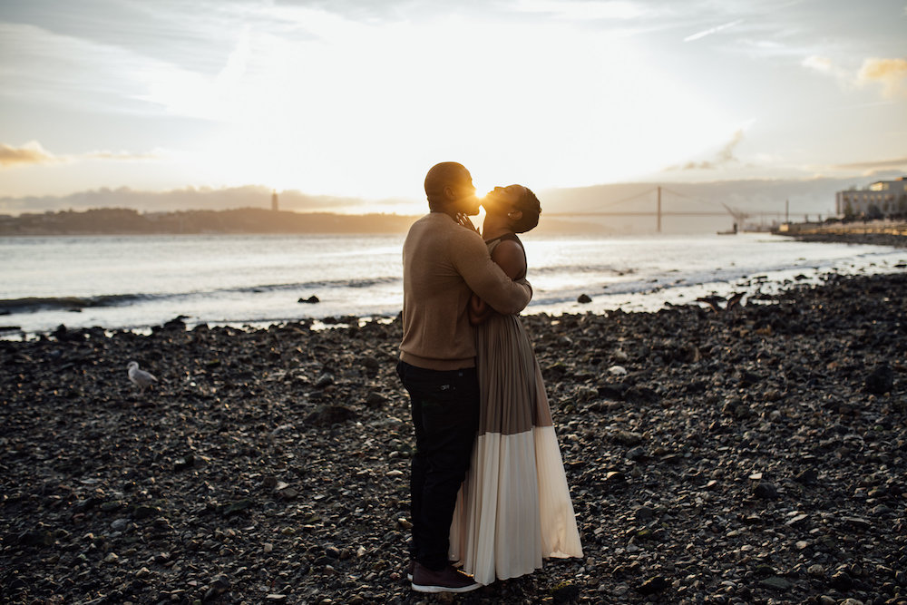 Une séance engagement à Lisbonne - Titilayo + Emmanuel - Blog Mariage Madame C Une séance engagement à Lisbonne - Titilayo + Emmanuel - Blog Mariage Madame C