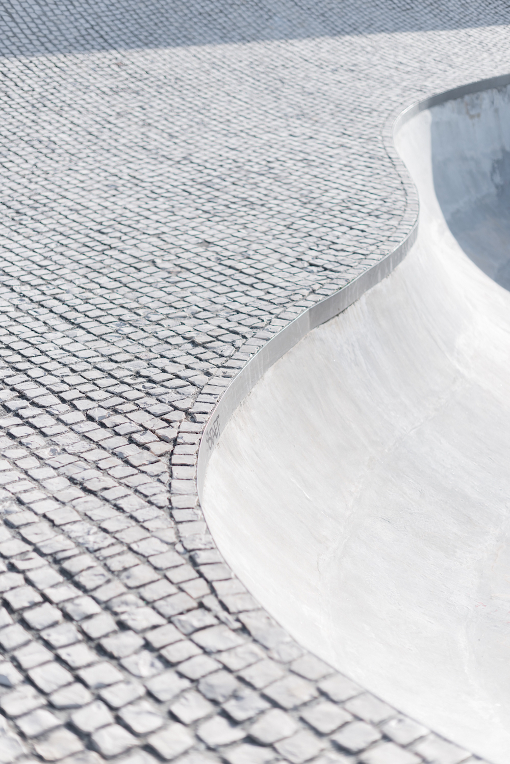 RDV surprise à Biarritz - Pauline + Jules - Blog Mariage Madame C