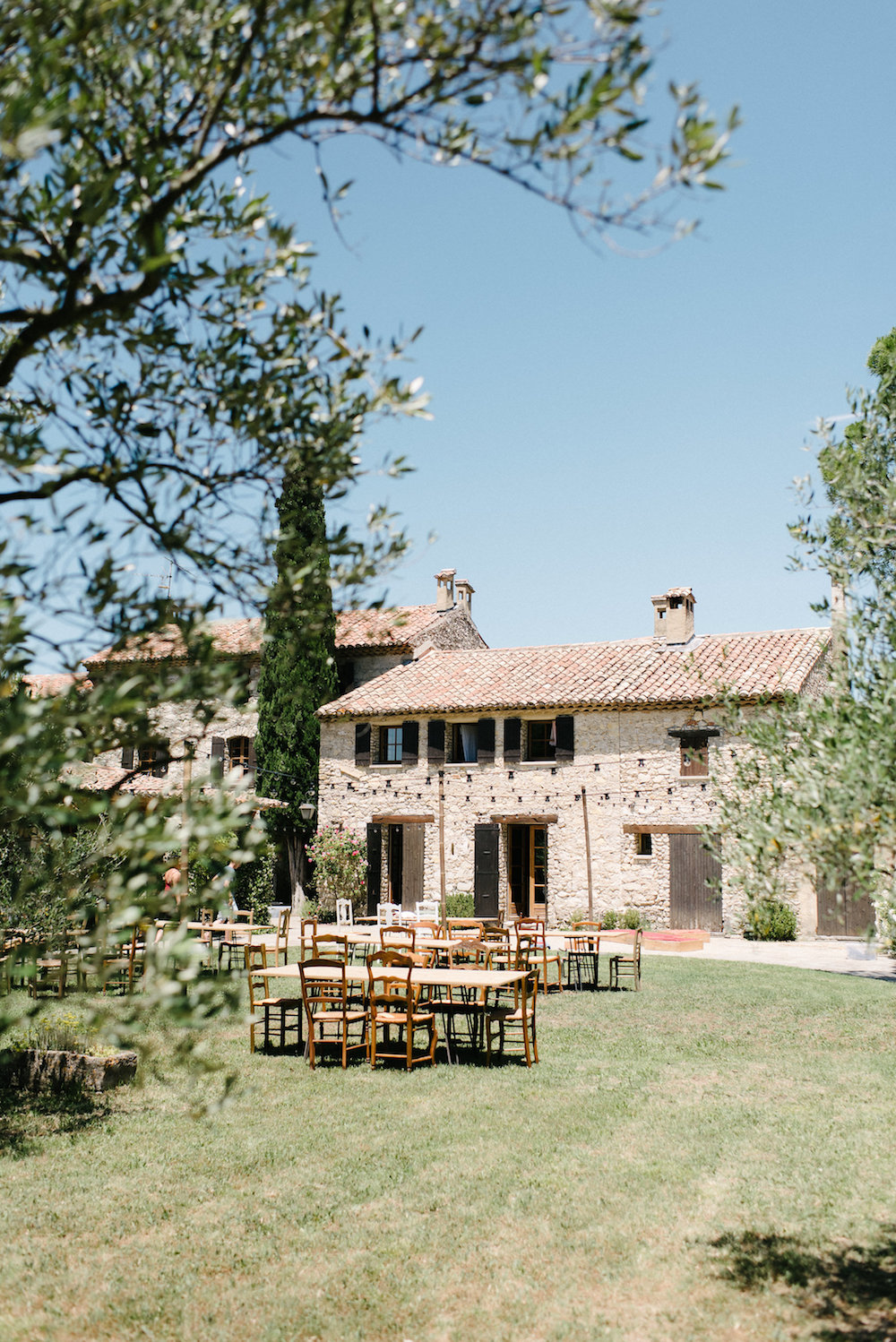 Mariage d'été en petit comité - Momoko + Romain - Blog Mariage Madame C