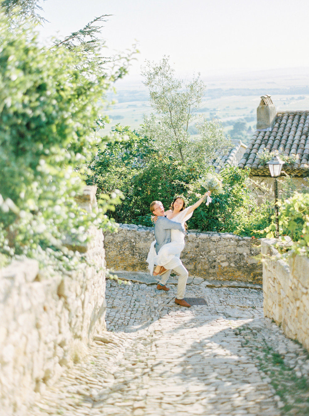 Mariage d'été en petit comité - Momoko + Romain - Blog Mariage Madame C