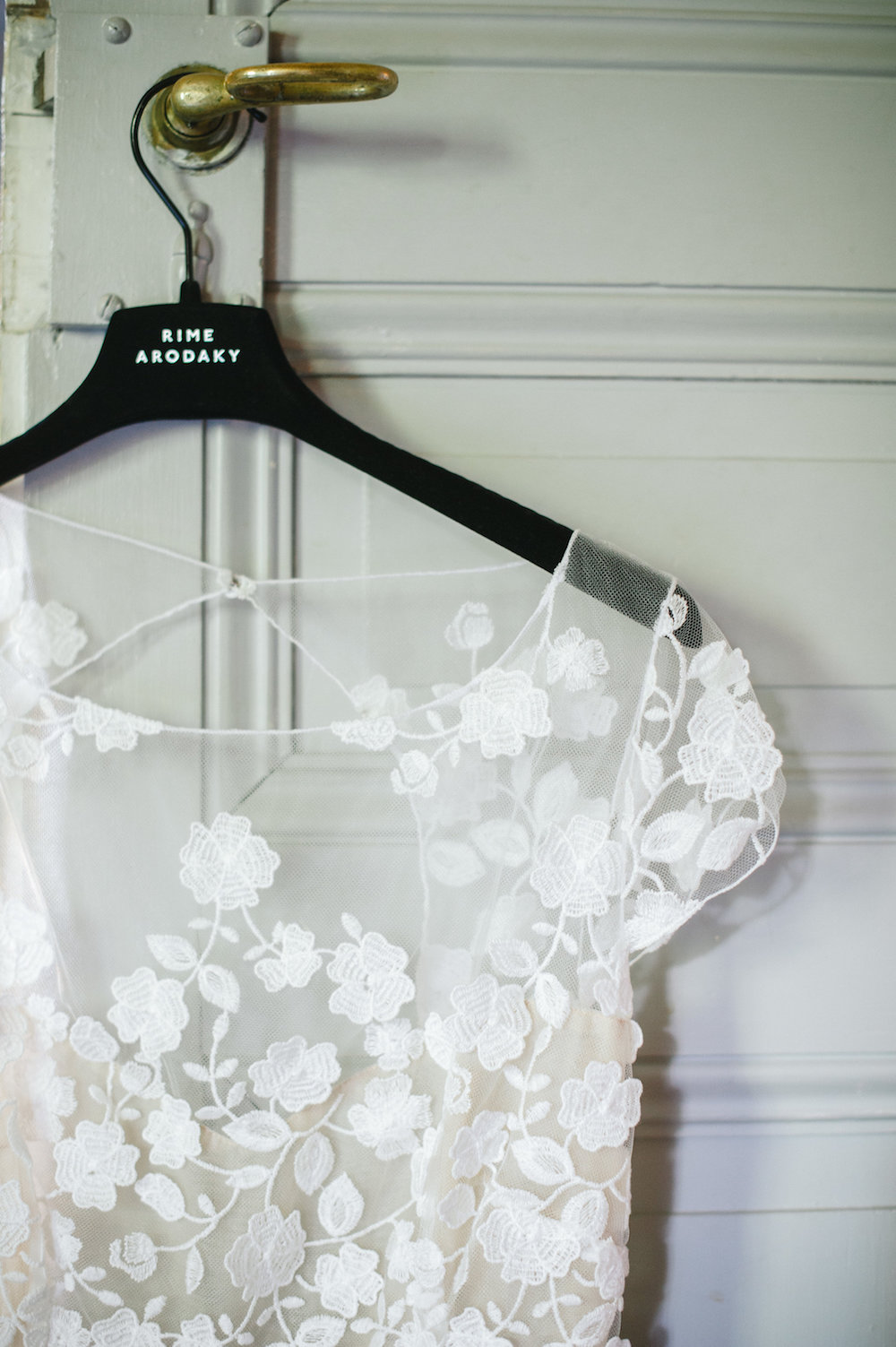 Mariage en Haute-Savoie au Château de Saint-Sixt // Crédit - Hé ! Capture